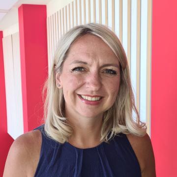 Emma Reynolds has been a co-opted member of the Board of Trustees of Hospice UK since 2016